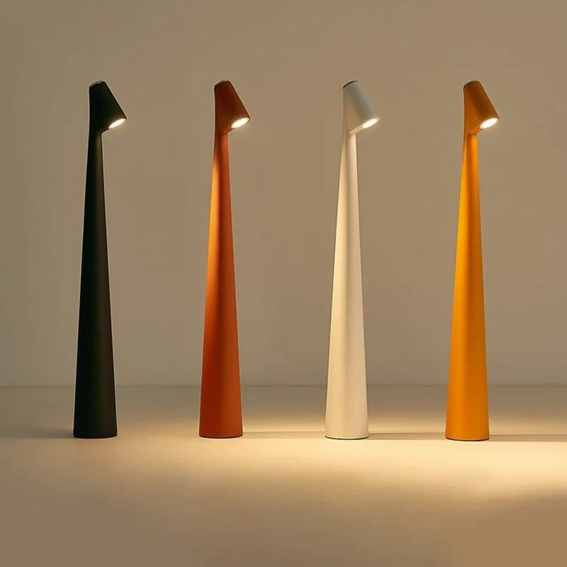 Elegant Genopladelig LED Lampe til Dit Hjem