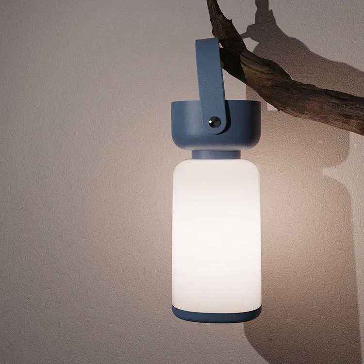 Bærbar LED-lampe i moderne design - Vandtæt og stilfuld