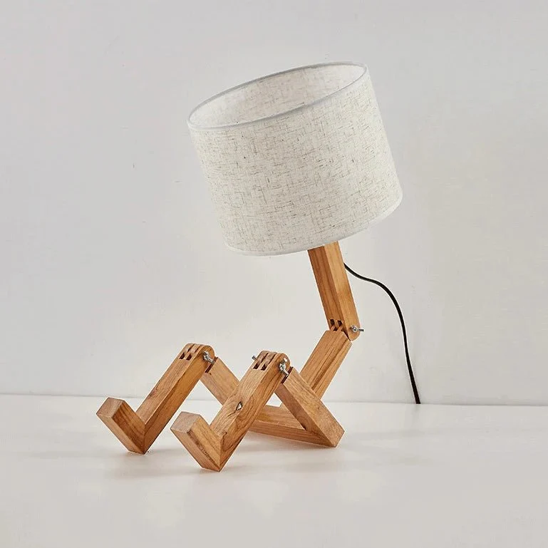Stilfuld skandinavisk bordlampe - Elegant belysning til dit hjem