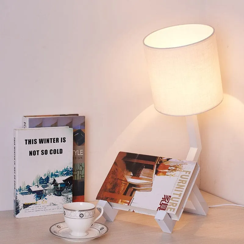 Stilren Skrivebordslampe med Praktisk Indbygget Hylde
