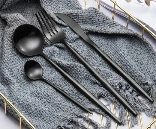Elegant Sort Bestiksæt i Rustfrit Stål - Stilfuldt & Holdbart