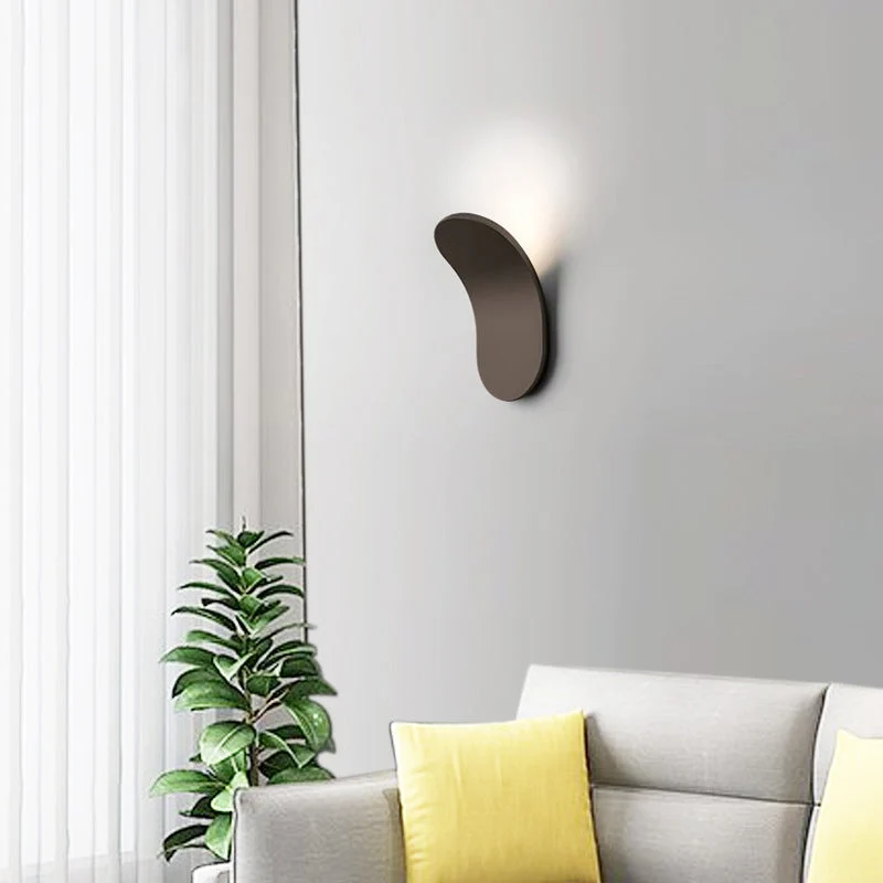Elegant Væglampe i Jern – Nordisk Design for Moderne Hjem