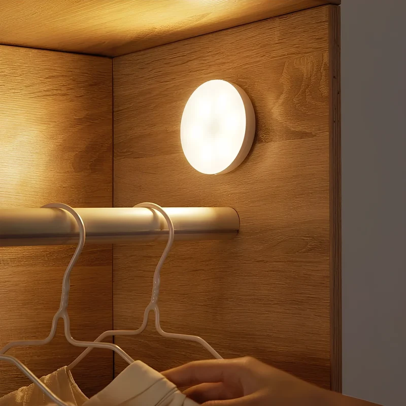 Smart LED Natlys med Bevægelsessensor – Energibesparende