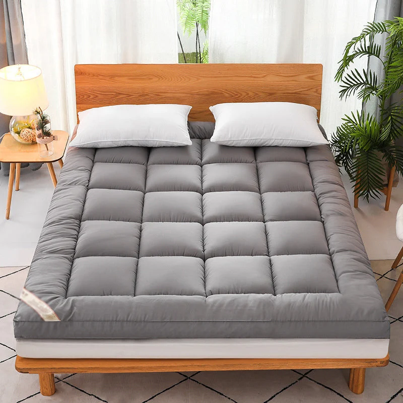 🛏️ 50% RABATT NU! Soft Quilted Mattress Topper – molnlik komfort, dubbelsidig design & andningsbar – perfekt för en djupare och mer återställande sömn ✨🛌