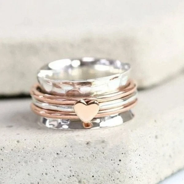 Den perfekta presenten till Alla hjärtans dag 🔥 49% rabatt 🎁 Self Love Spinner Heart Ring 💖
