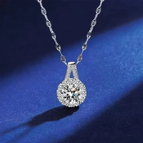 ( 🎁 2024 Nytt År Hot Sale 🎁)🔥 55% RABATT 💕 S925 Sterling Silver Moissanite solros hänge halsband